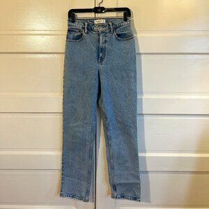 Abercrombie & Fitch 90's Straight Ultra High Rise Jeans - 27R - great condition